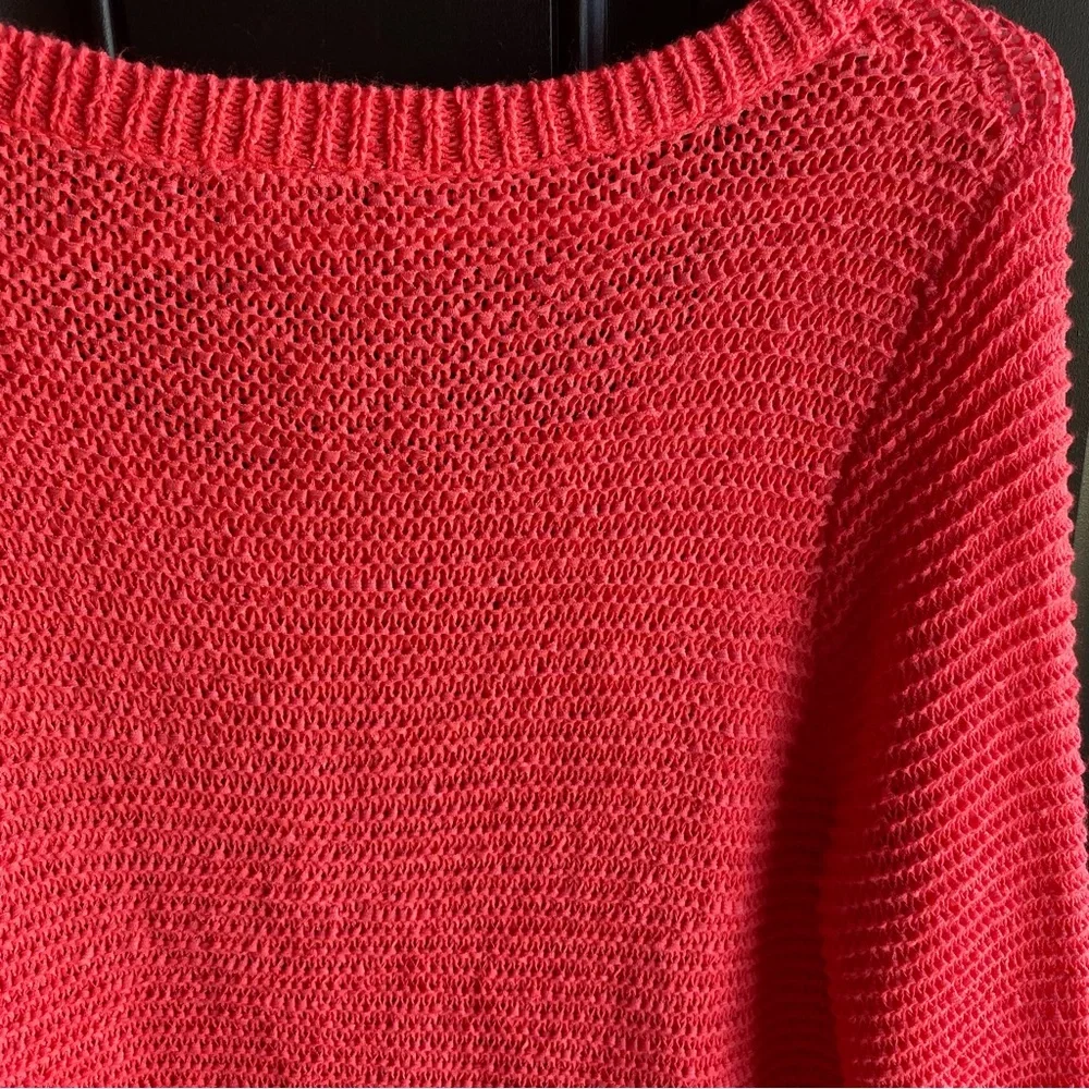 Divided H&M Hot Pink Sweater Size Medium - Picture 5 of 7